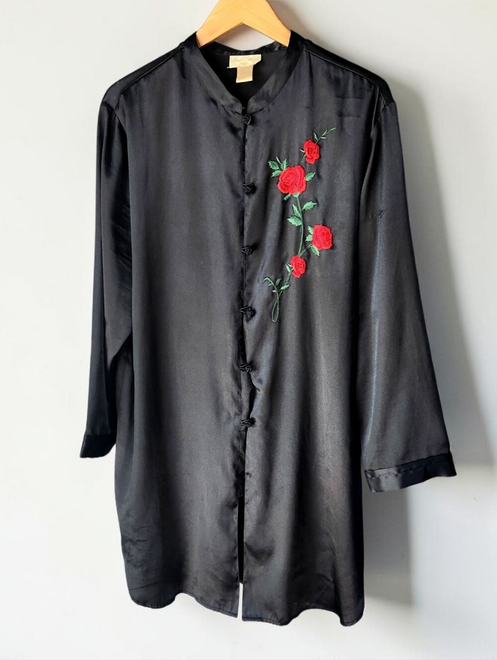 Vintage Inner Most Sears Satin Embroidered Rose Night Sleep Shirt Gown Black